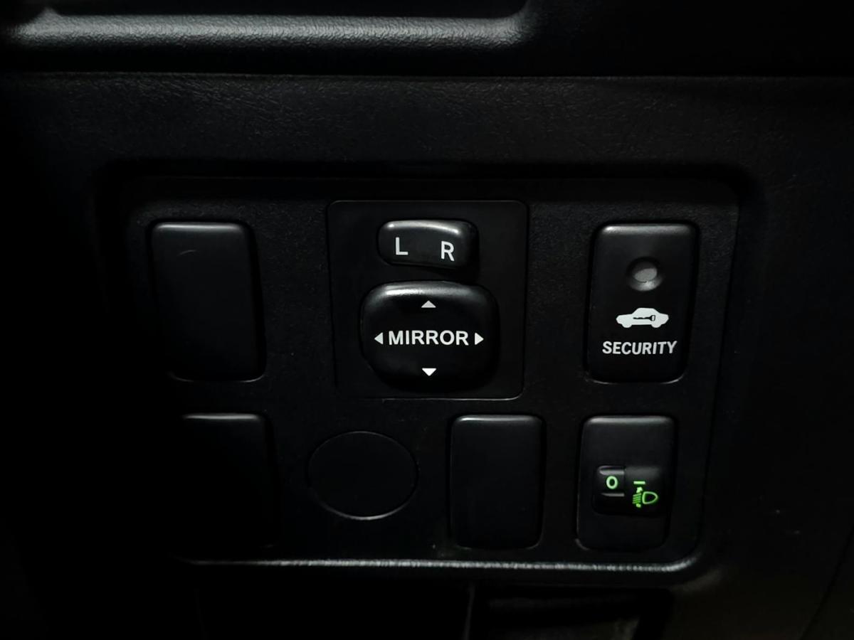 toyota-hilux-2013-diesel-2494cc