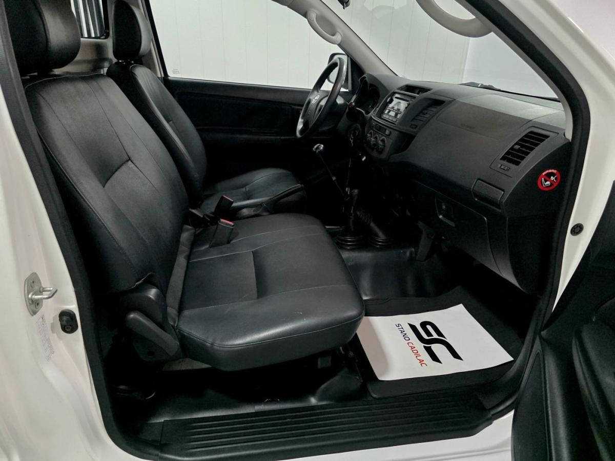 toyota-hilux-2013-diesel-2494cc