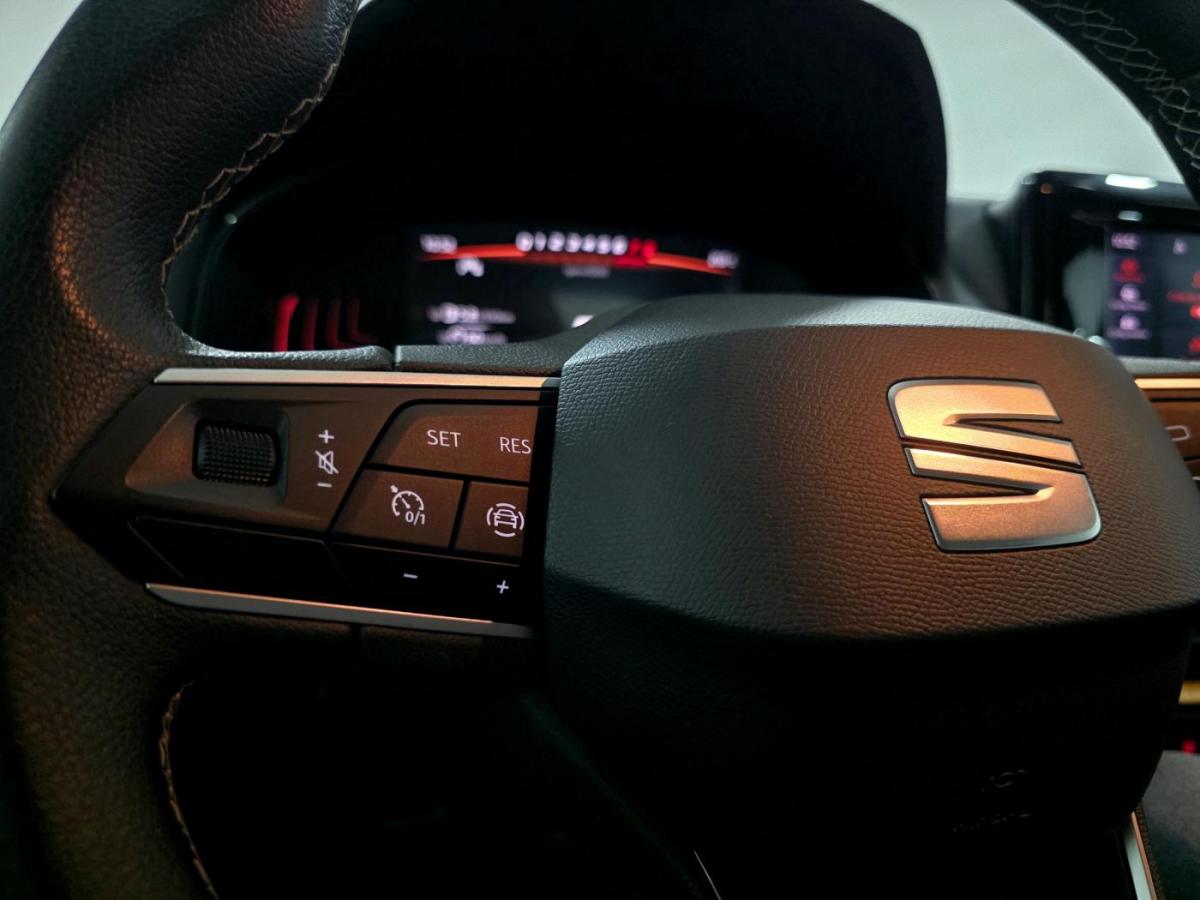 seat-ibiza-2023-gasolina-999cc
