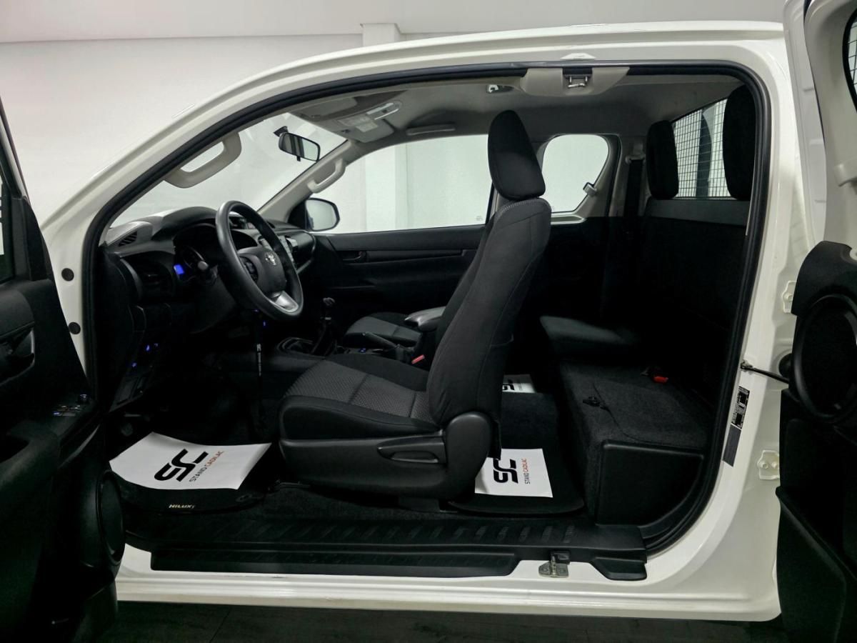 toyota-hilux-2020-diesel-2393cc