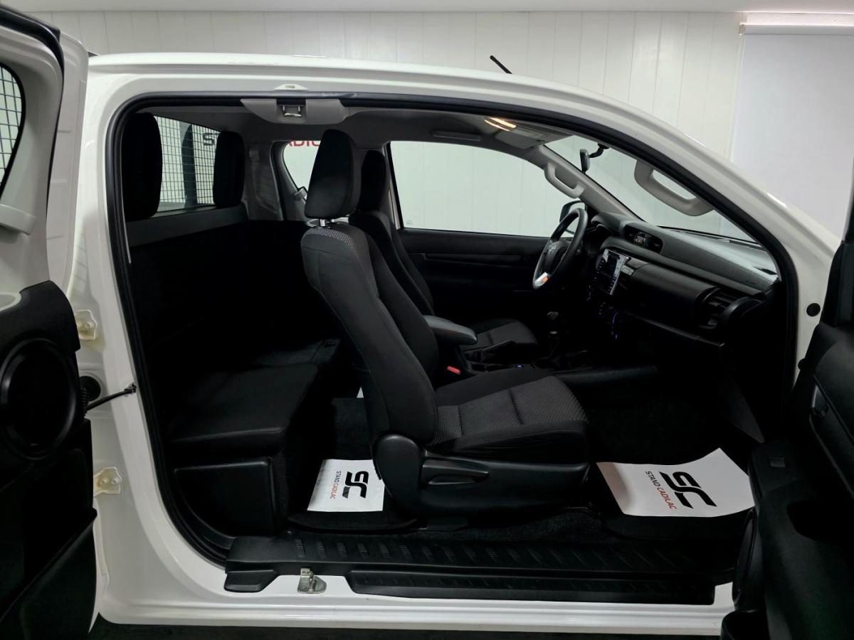 toyota-hilux-2020-diesel-2393cc