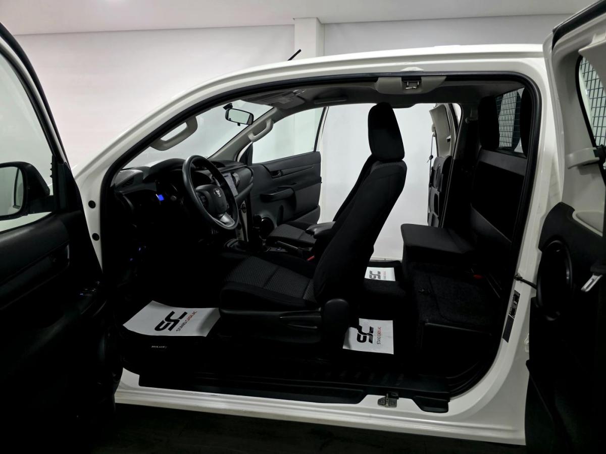 toyota-hilux-2020-diesel-2393cc