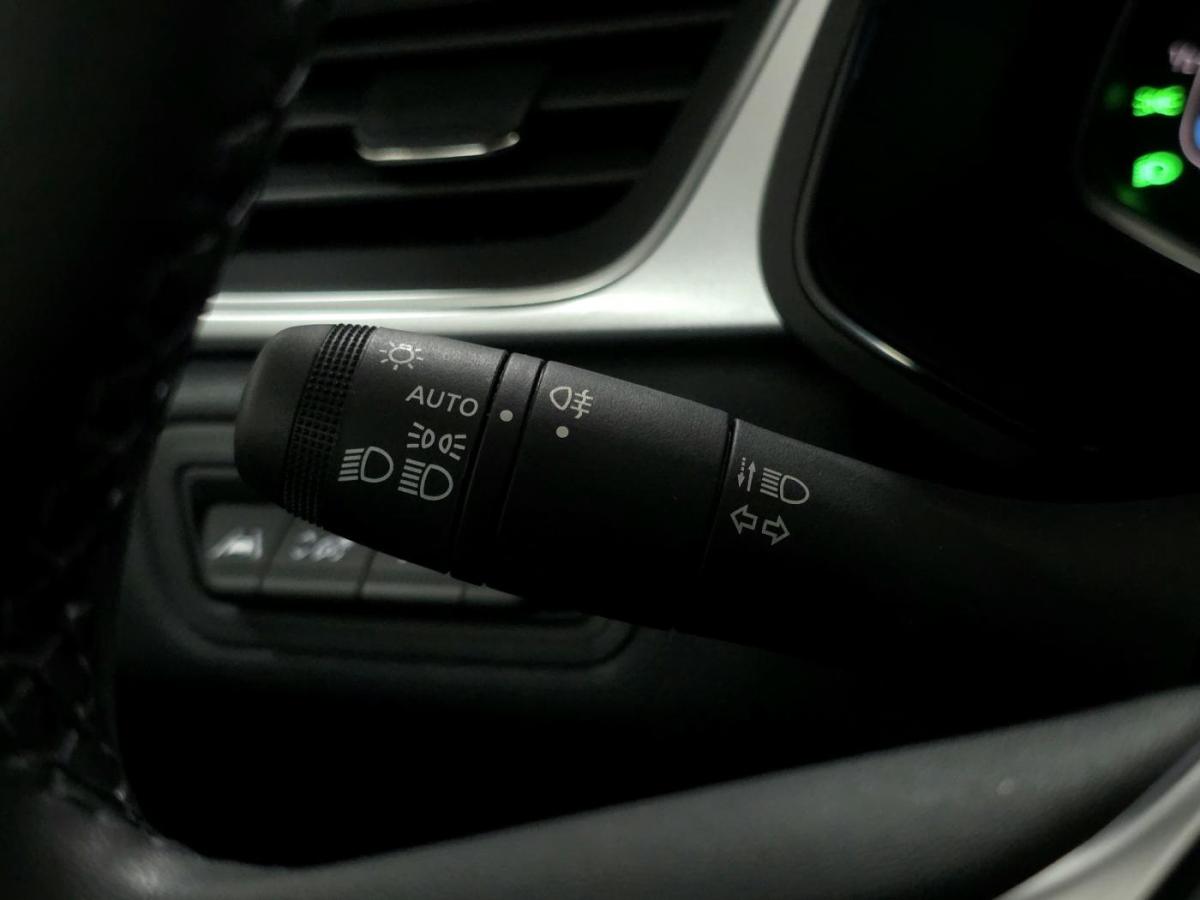 renault-captur-2023-hibrido-a-gasolina-1598cc