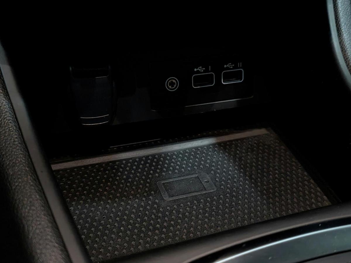 renault-captur-2023-hibrido-a-gasolina-1598cc