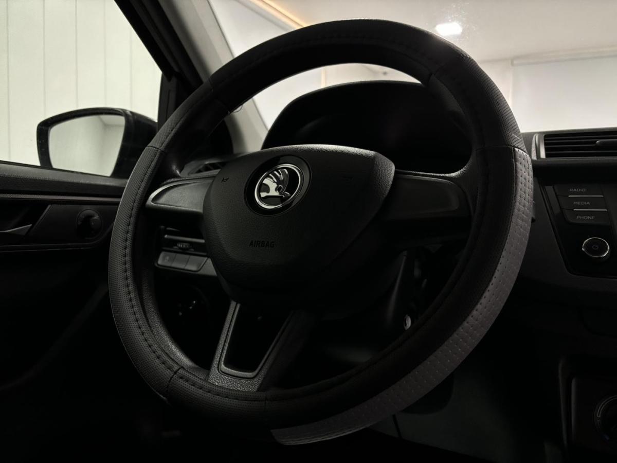 skoda-fabia-break-2017-gasolina-999cc