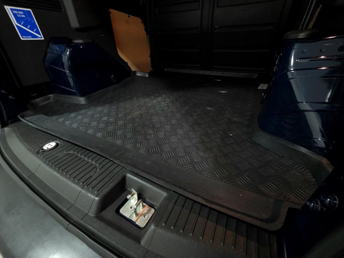 ford-transit-2020-gasolina-998cc