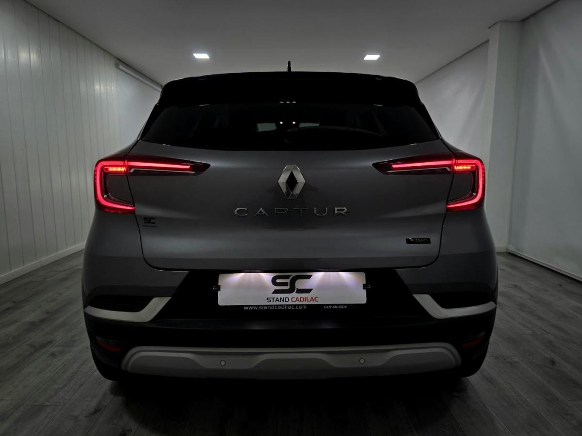 renault-captur-2023-hibrido-a-gasolina-1598cc