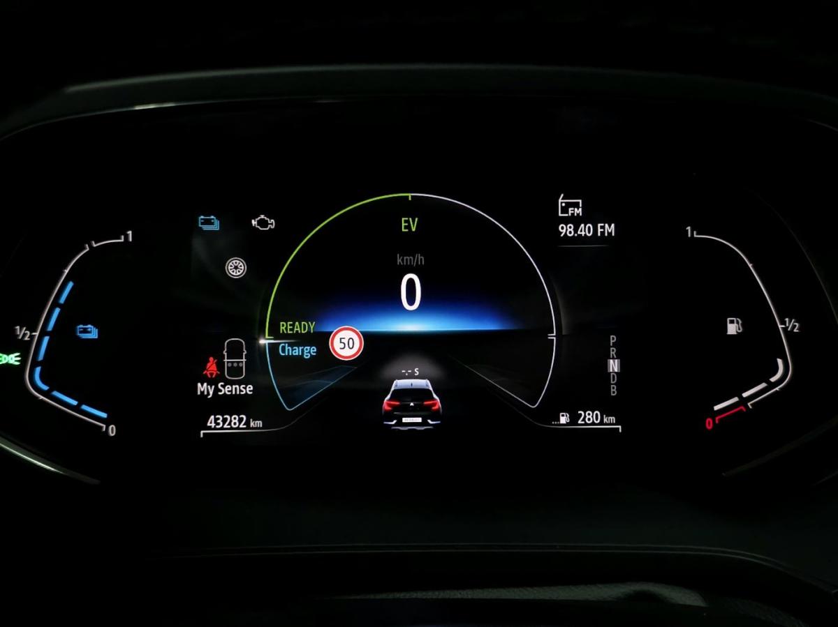 renault-captur-2023-hibrido-a-gasolina-1598cc