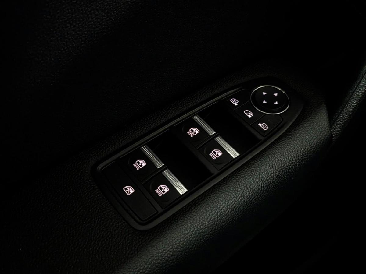 renault-captur-2023-hibrido-a-gasolina-1598cc