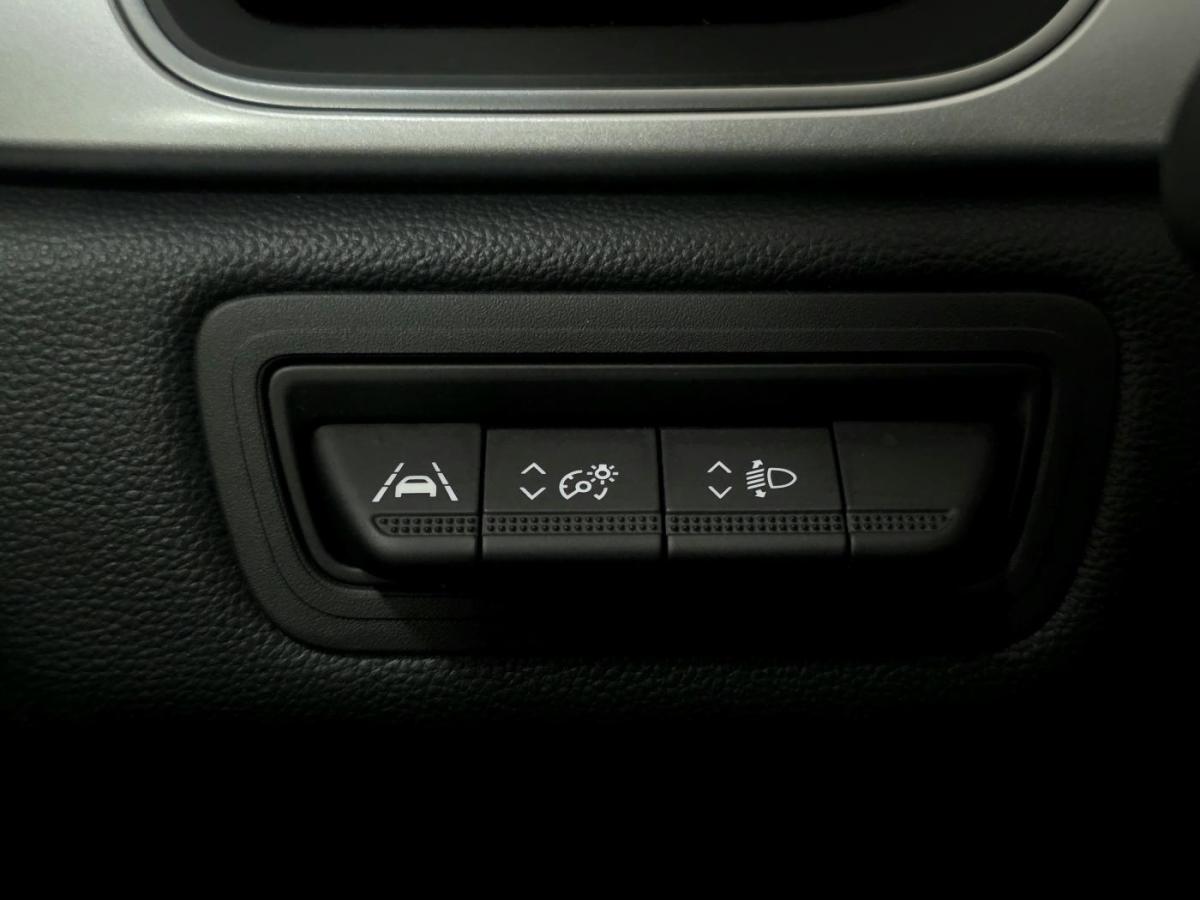 renault-captur-2023-hibrido-a-gasolina-1598cc