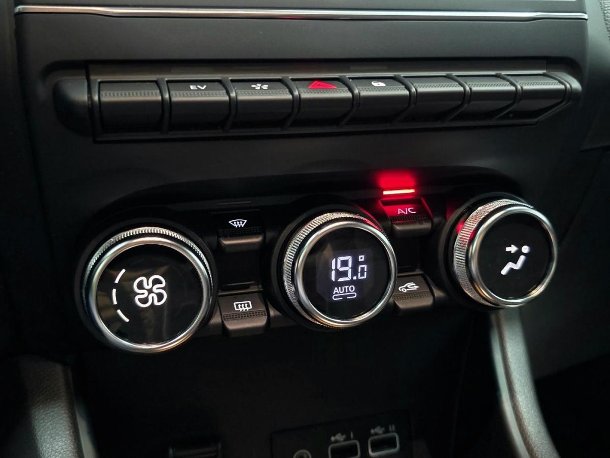 renault-captur-2023-hibrido-a-gasolina-1598cc