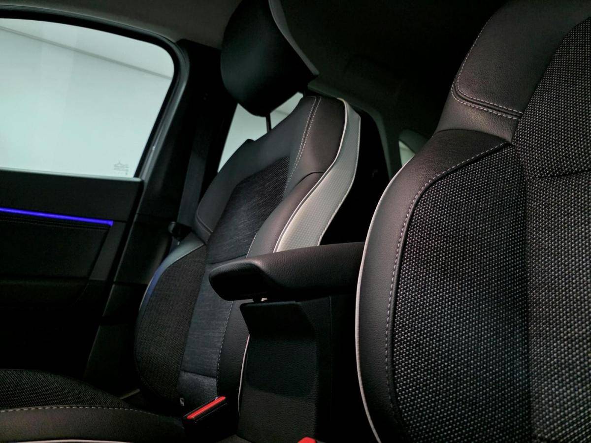 renault-captur-2023-hibrido-a-gasolina-1598cc