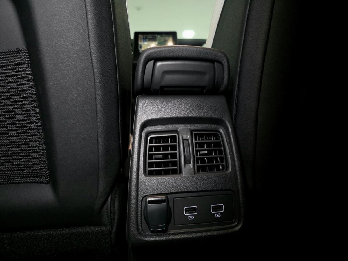 renault-captur-2023-hibrido-a-gasolina-1598cc