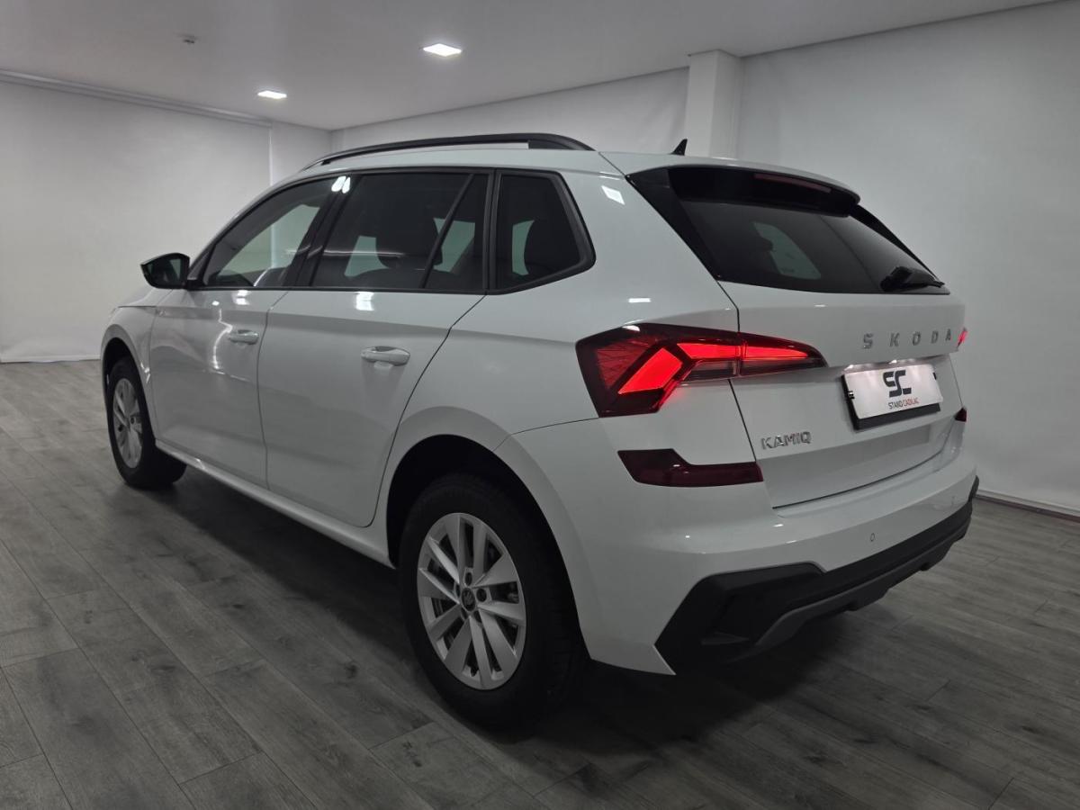 skoda-kamiq-2025-gasolina-999cc