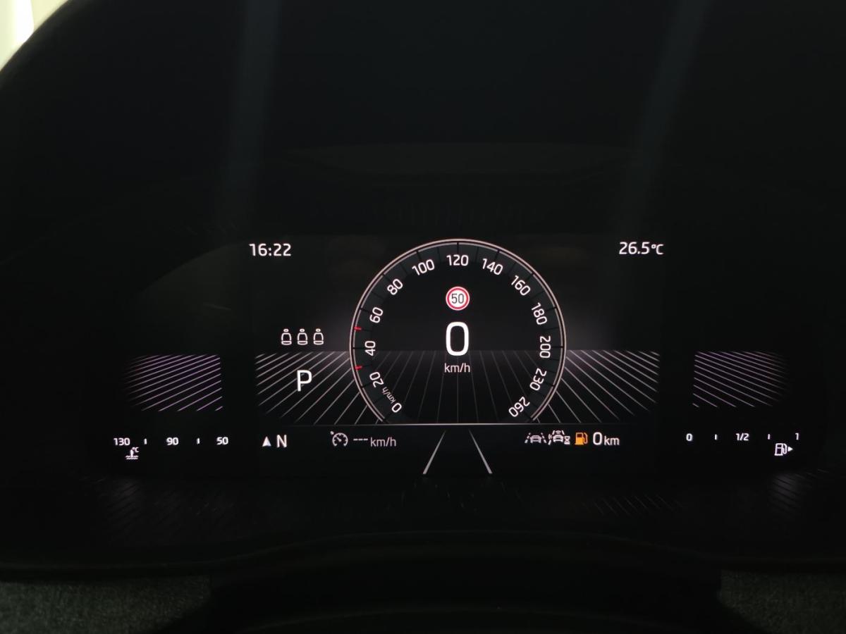 skoda-kamiq-2025-gasolina-999cc