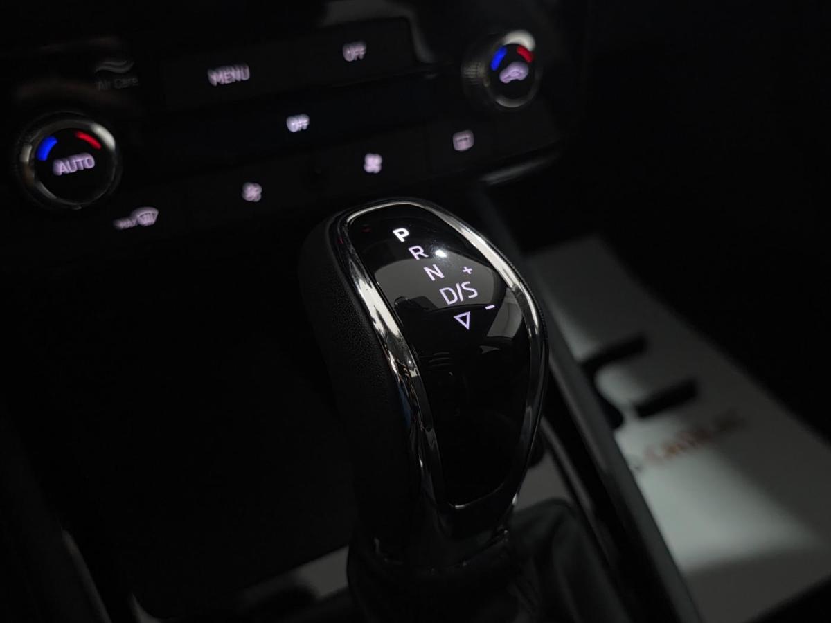 skoda-kamiq-2025-gasolina-999cc