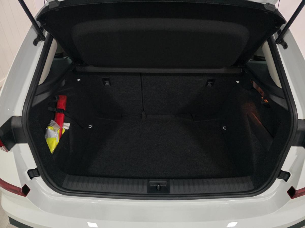 skoda-kamiq-2025-gasolina-999cc