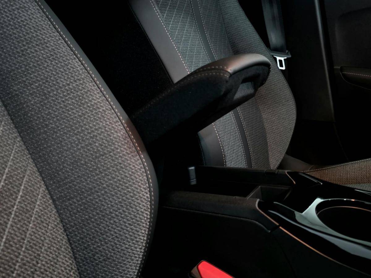 peugeot-e-208-2025-eletrico-0cc