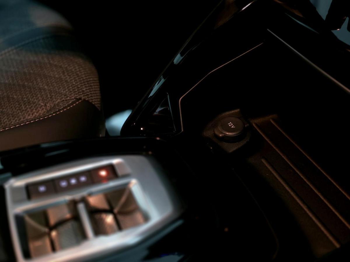 peugeot-e-208-2025-eletrico-0cc