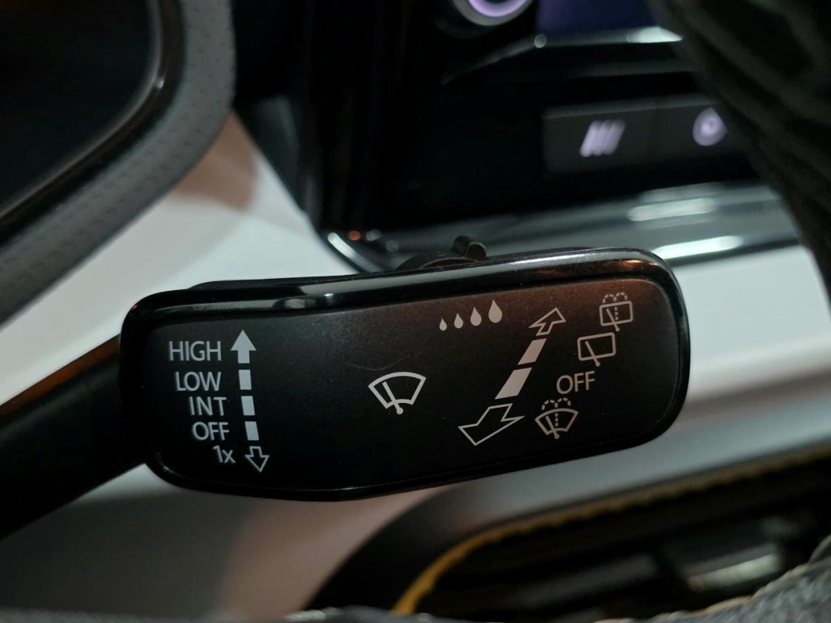 seat-ibiza-2023-gasolina-999cc