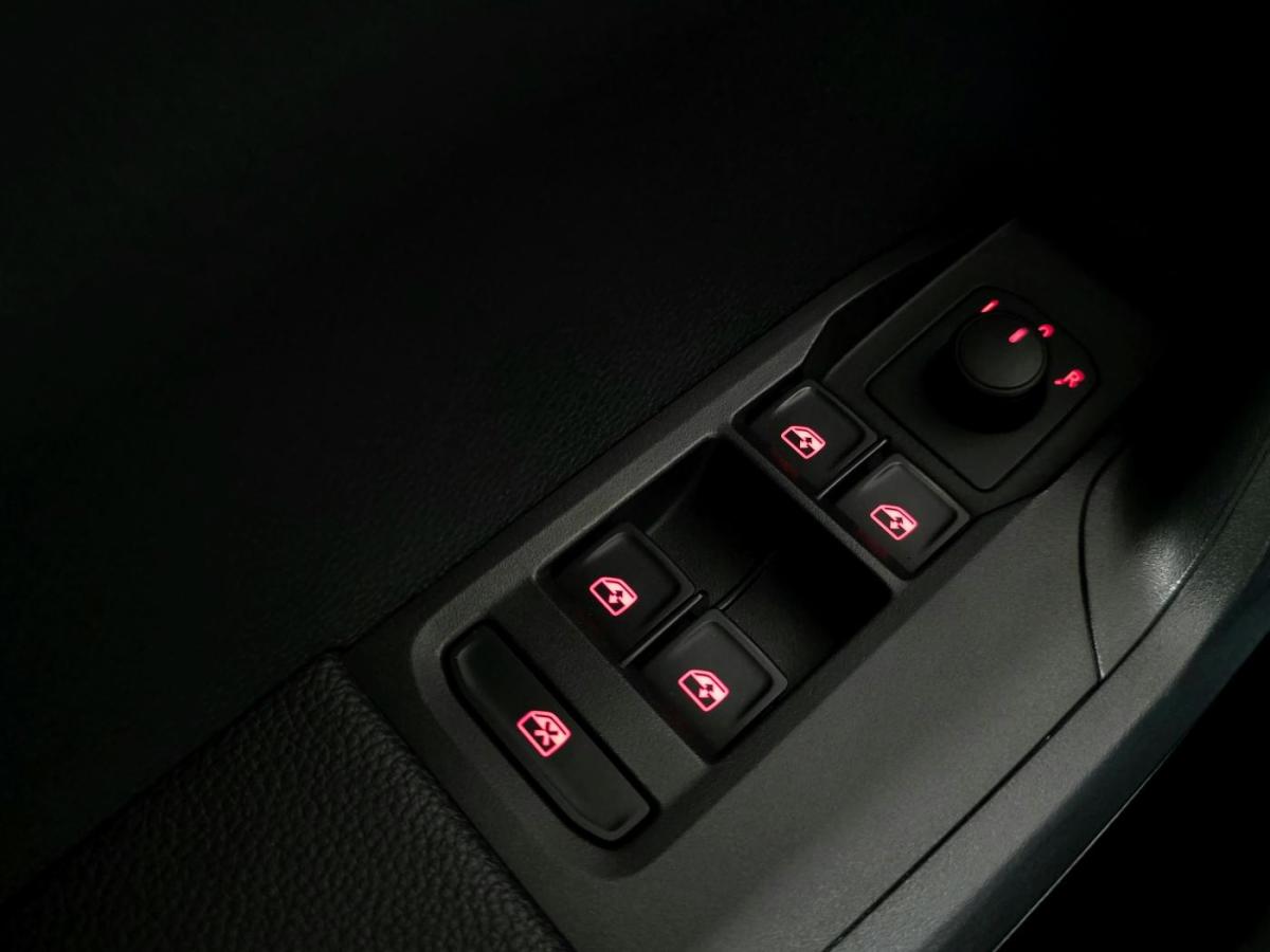 seat-ibiza-2023-gasolina-999cc