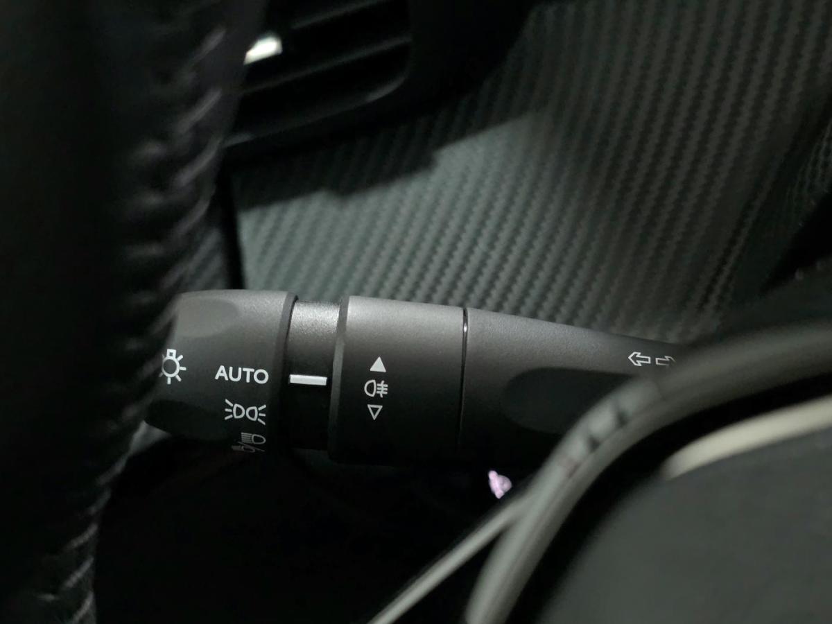 peugeot-e-208-2025-eletrico-0cc