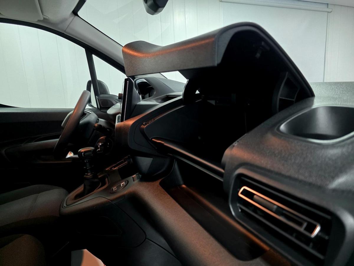 peugeot-partner-2025-diesel-1499cc