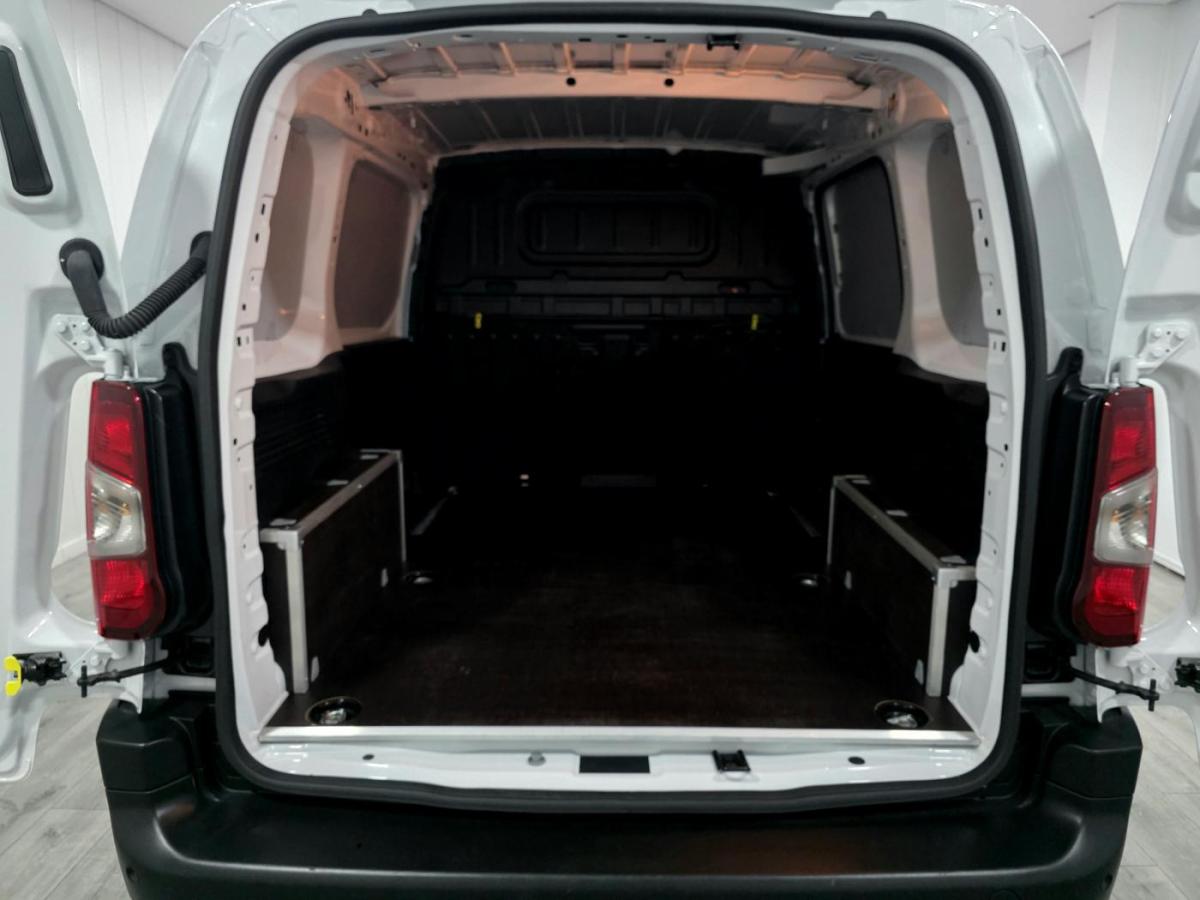 peugeot-partner-2025-diesel-1499cc