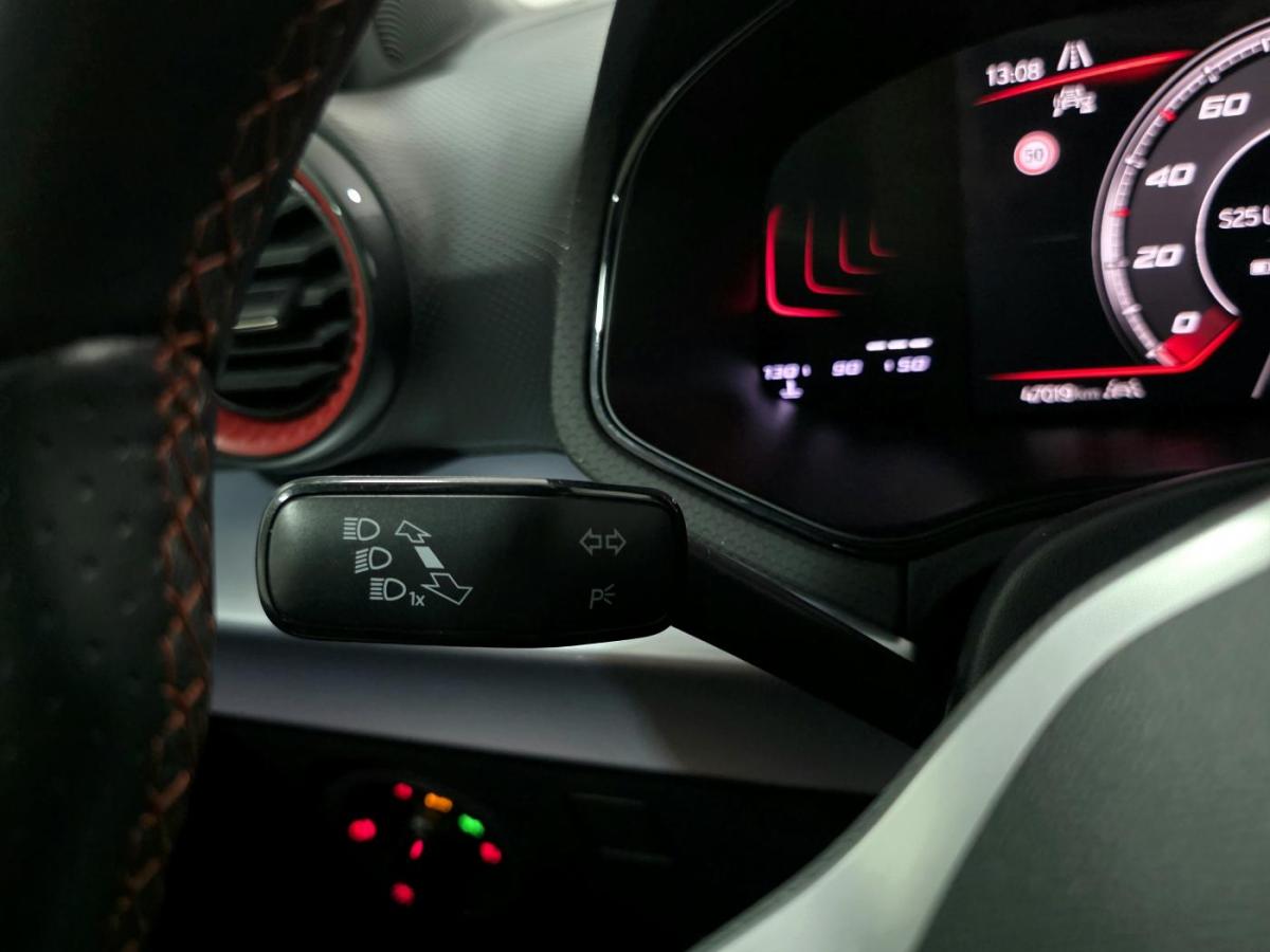 seat-arona-2024-gasolina-999cc