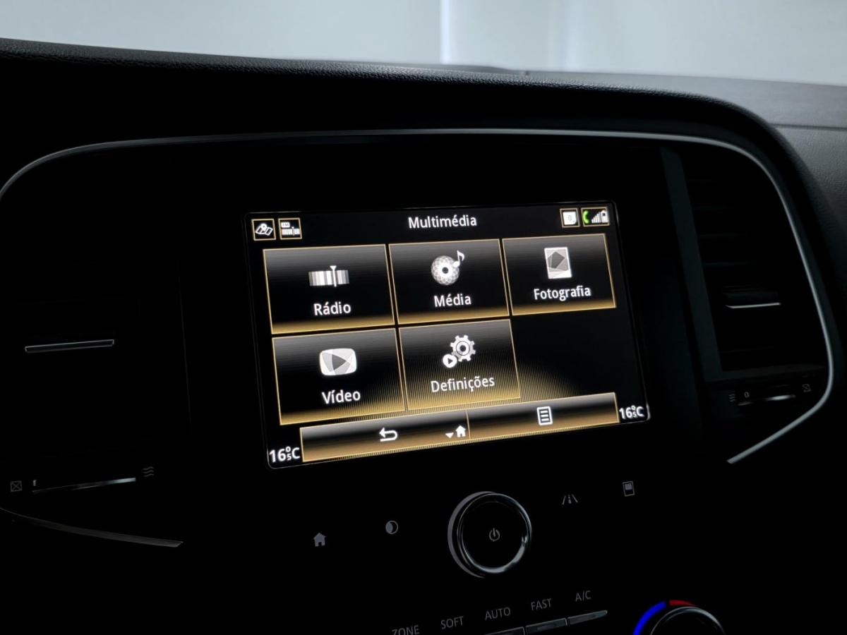 renault-megane-sport-tourer-2020-diesel-1461cc