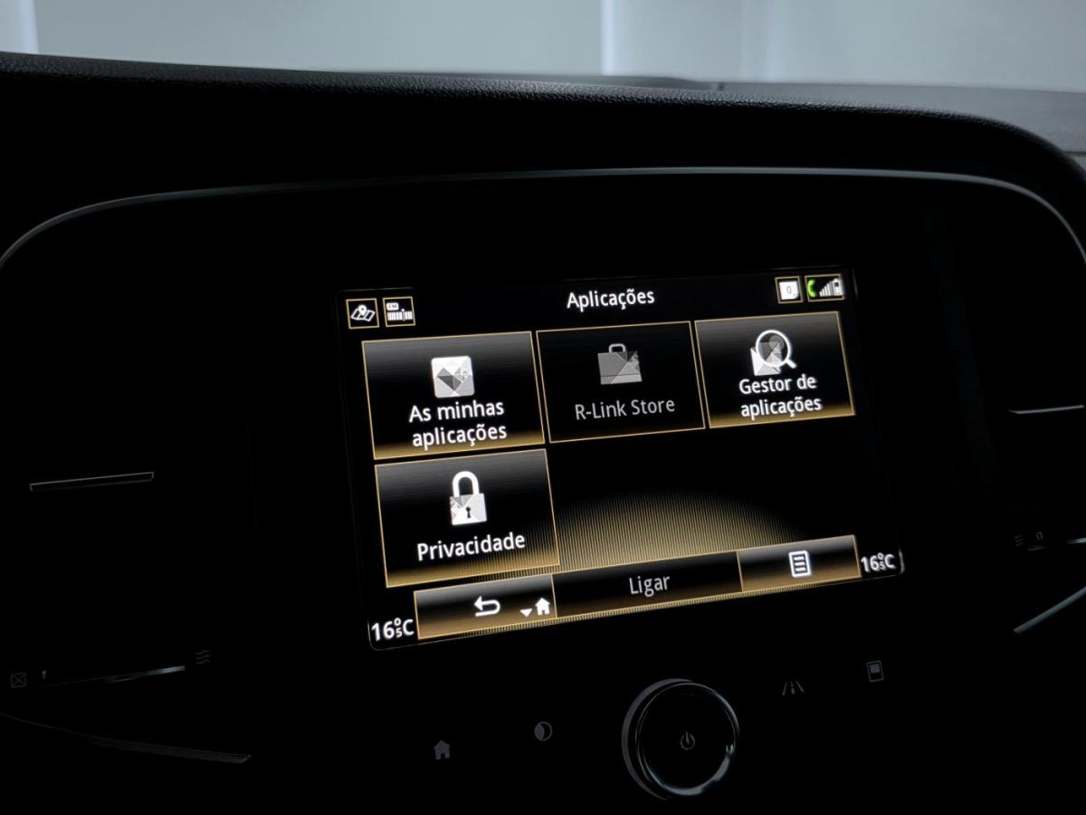 renault-megane-sport-tourer-2020-diesel-1461cc
