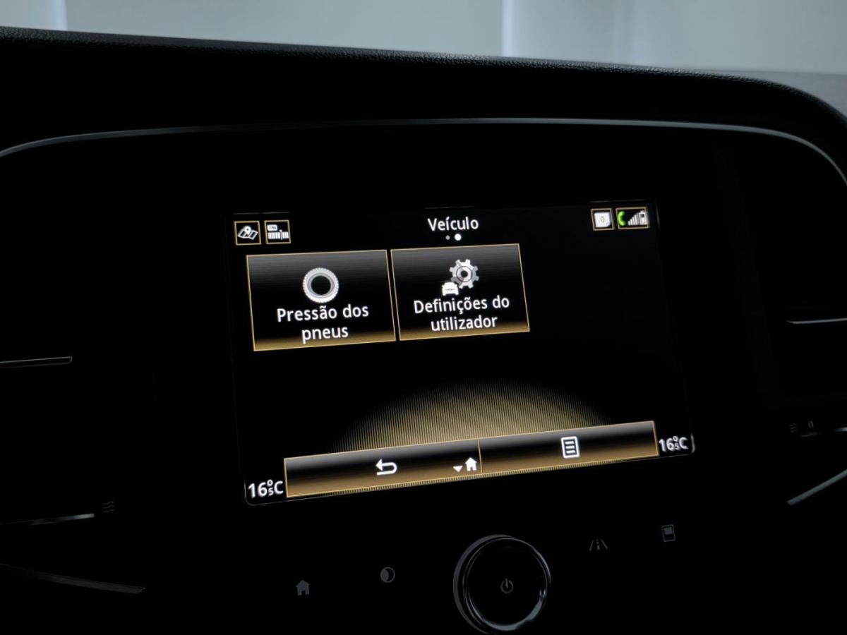 renault-megane-sport-tourer-2020-diesel-1461cc