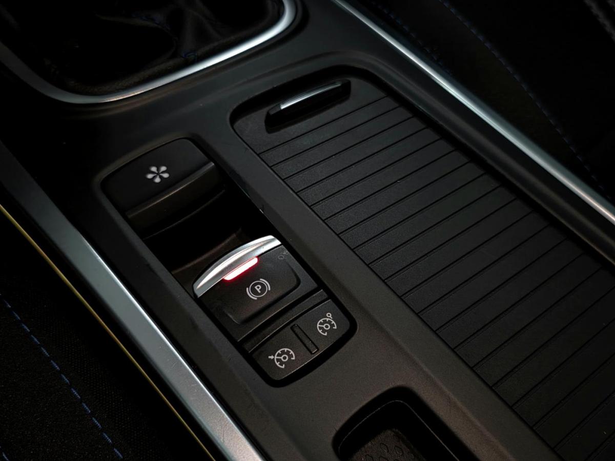 renault-megane-sport-tourer-2020-diesel-1461cc