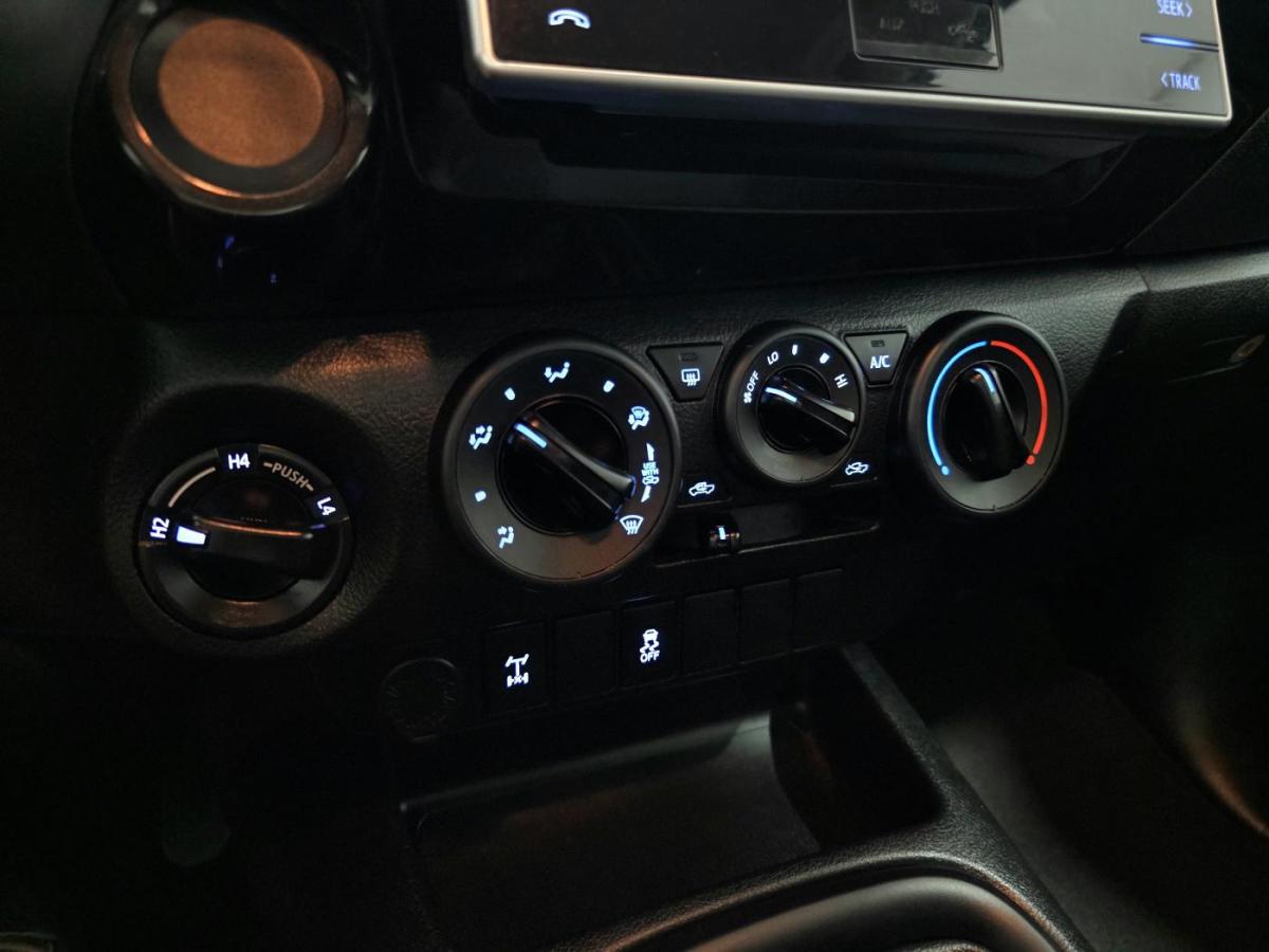 toyota-hilux-2020-diesel-2393cc