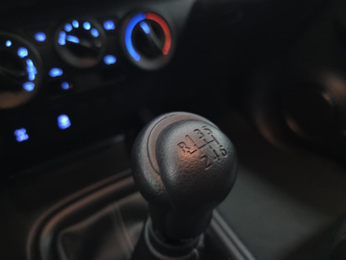 toyota-hilux-2020-diesel-2393cc