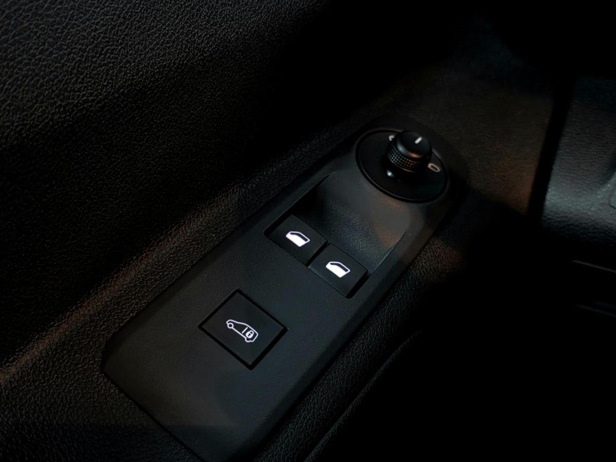 citroen-berlingo-2025-diesel-1499cc