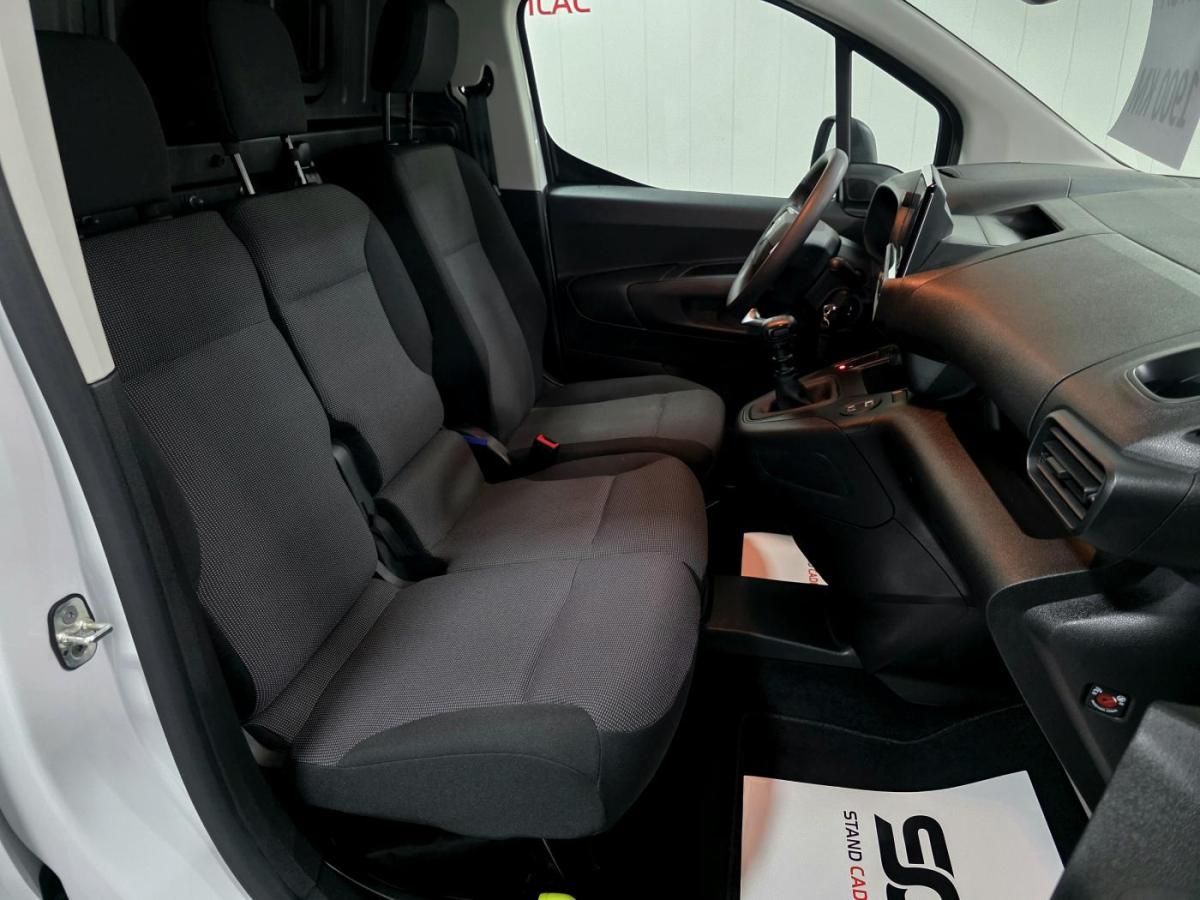 citroen-berlingo-2025-diesel-1499cc