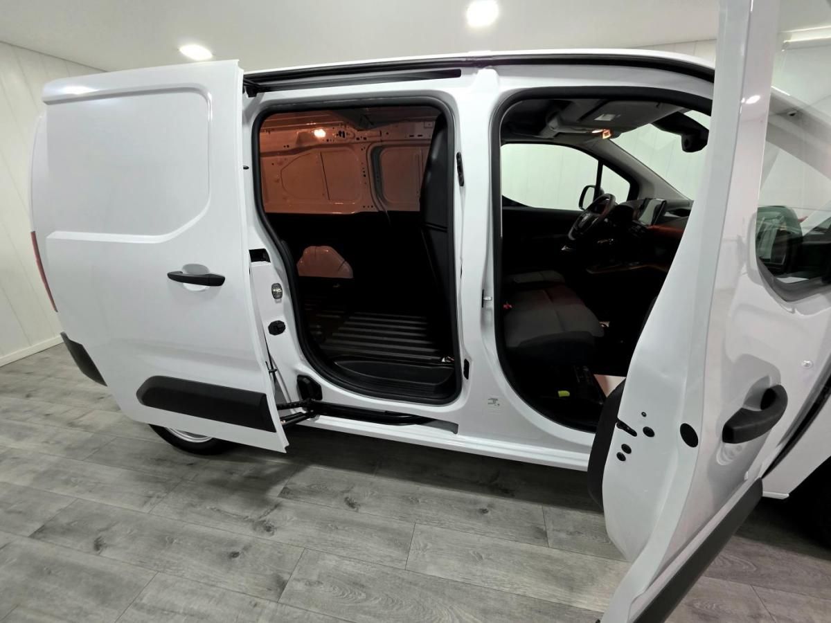 citroen-berlingo-2025-diesel-1499cc