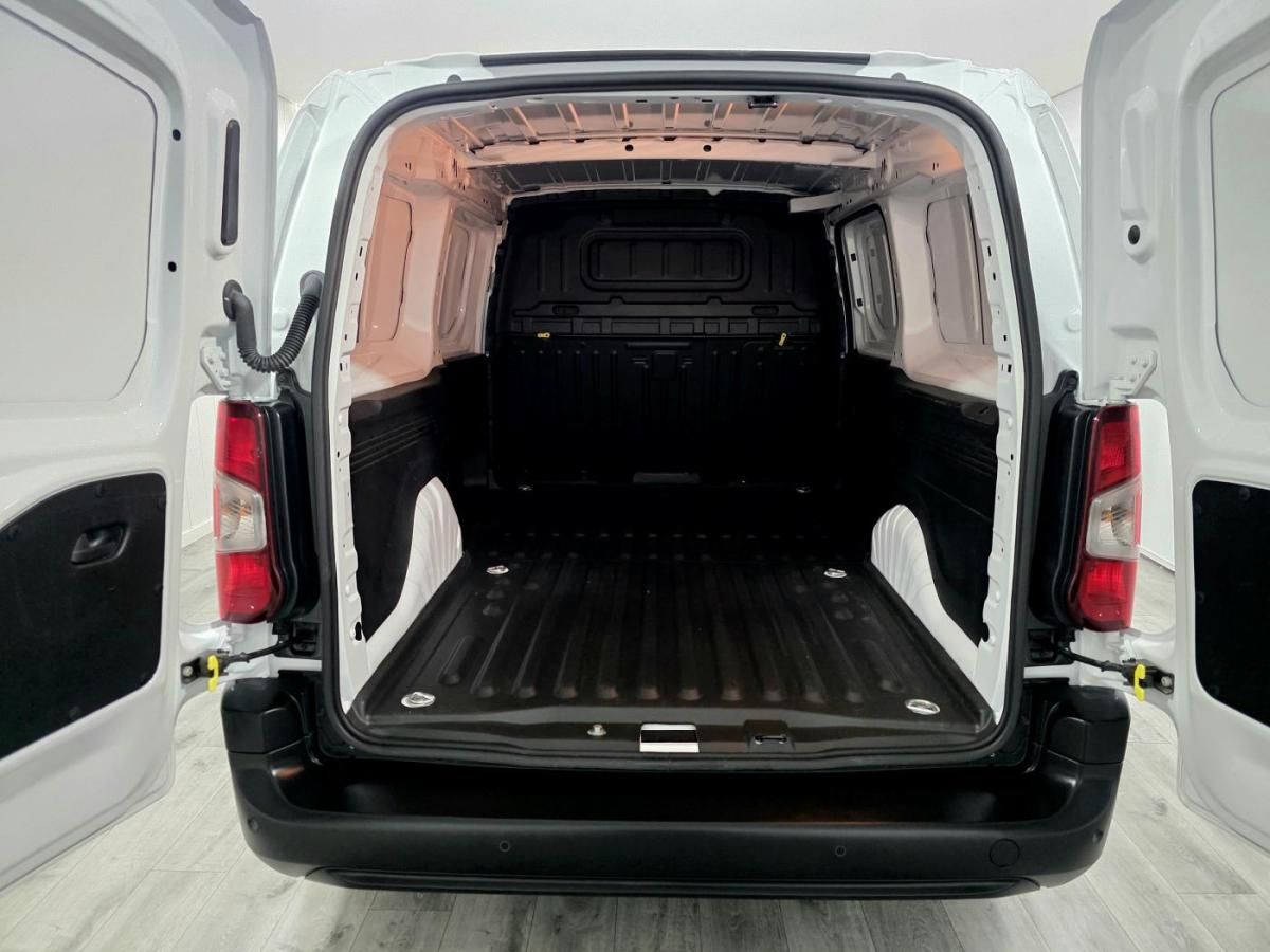 citroen-berlingo-2025-diesel-1499cc