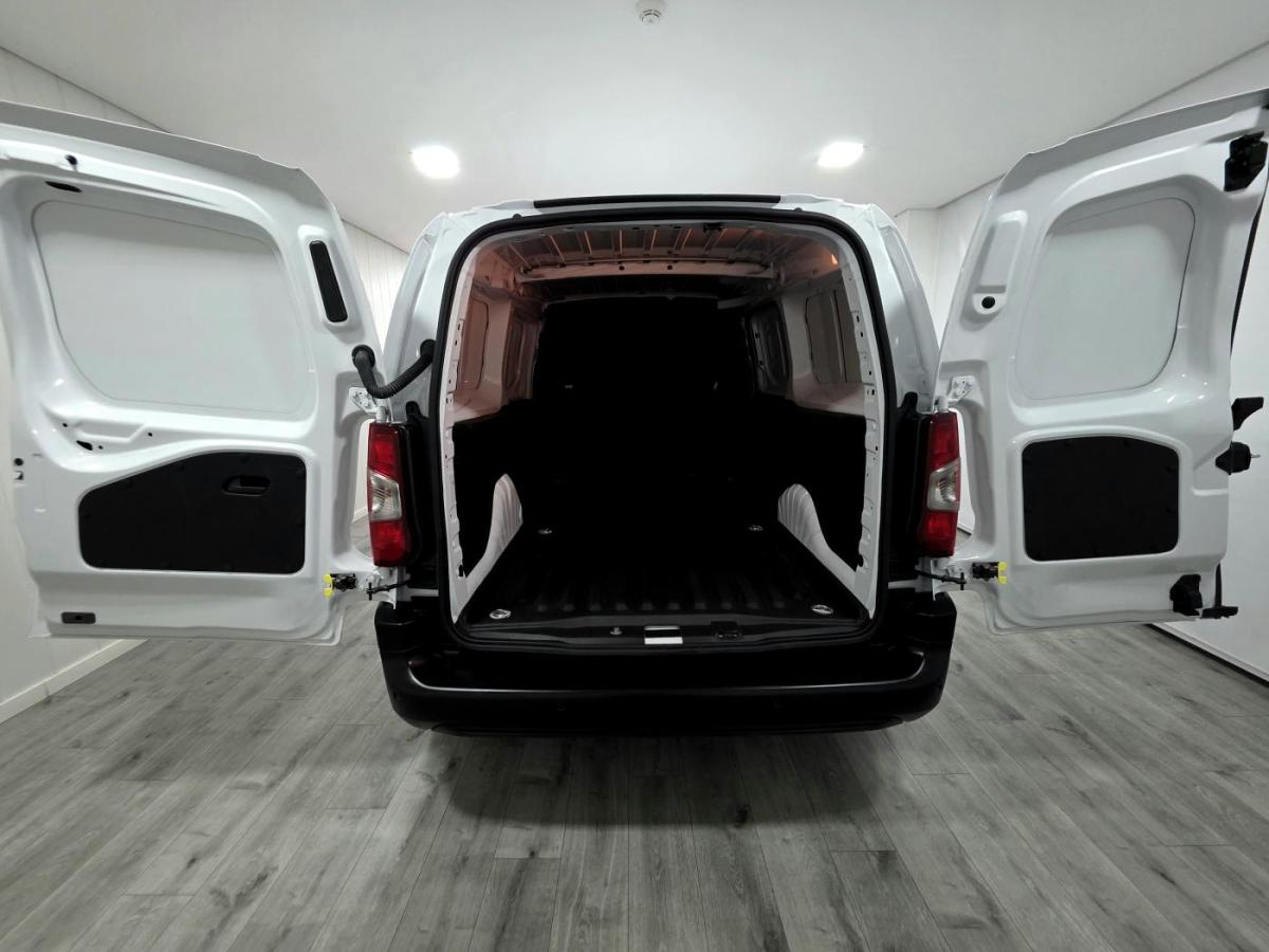 citroen-berlingo-2025-diesel-1499cc