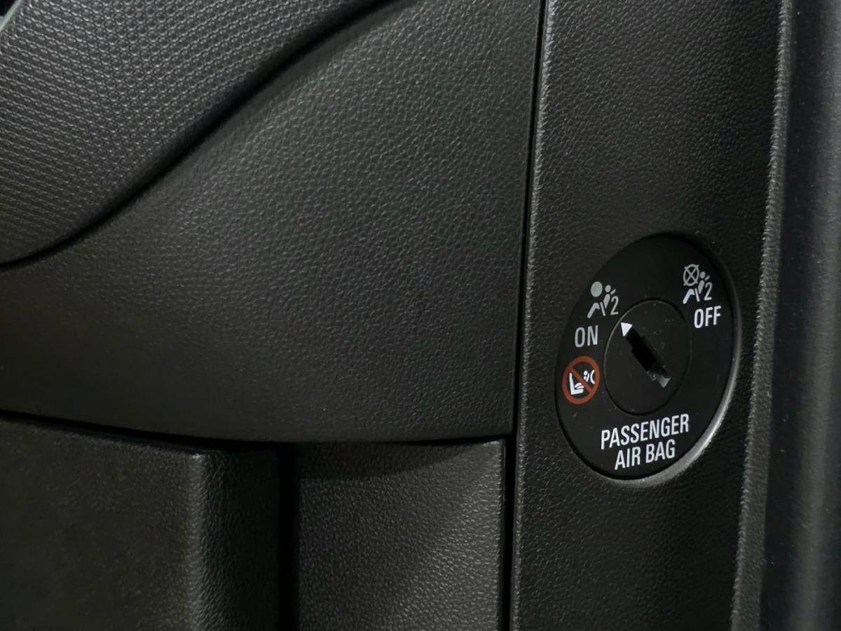 opel-adam-2016-gasolina-999cc