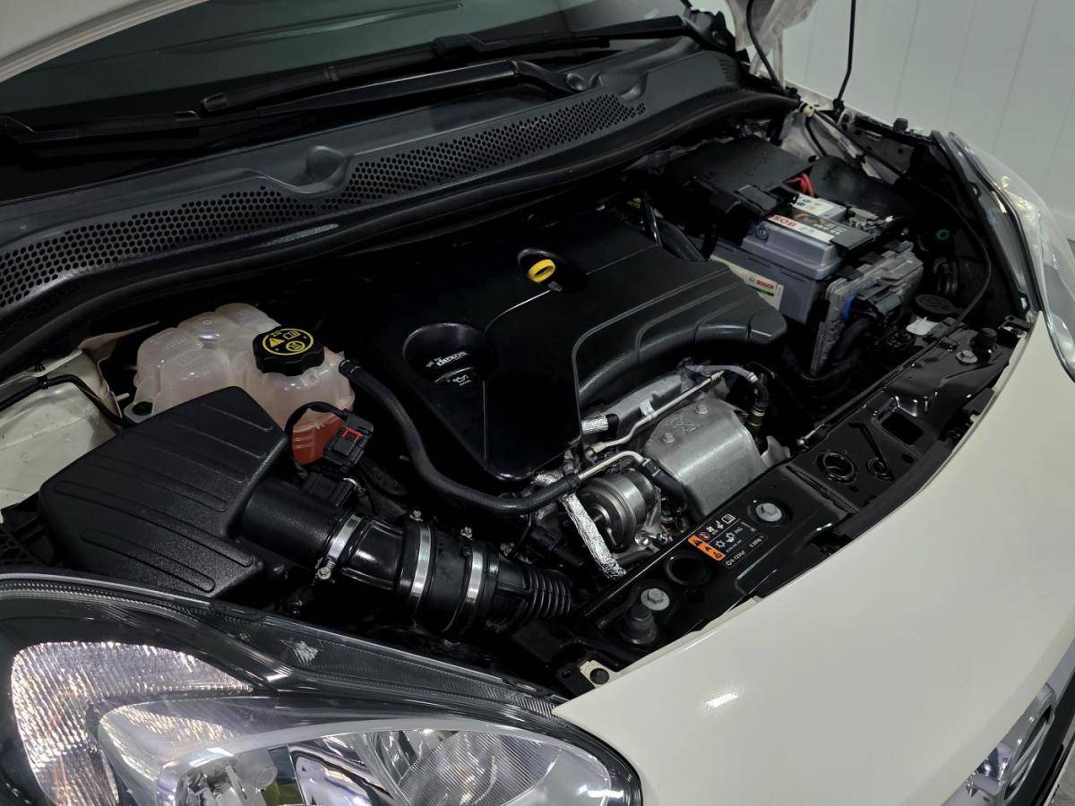 opel-adam-2016-gasolina-999cc