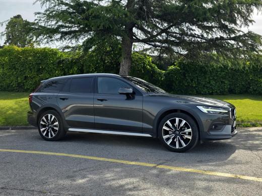 volvo-v60-cross-country-2021-diesel-1969cc