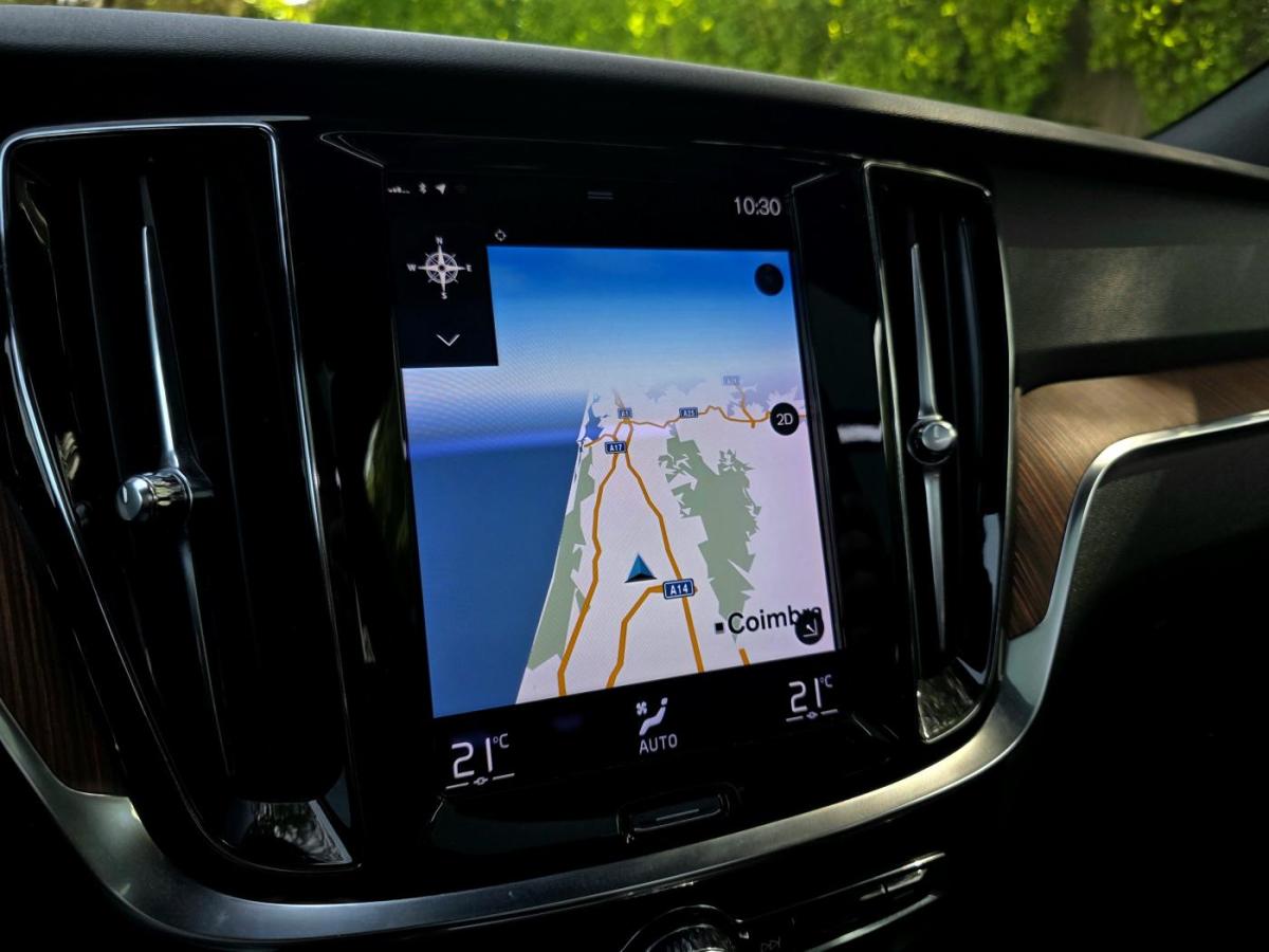 volvo-v60-cross-country-2021-diesel-1969cc