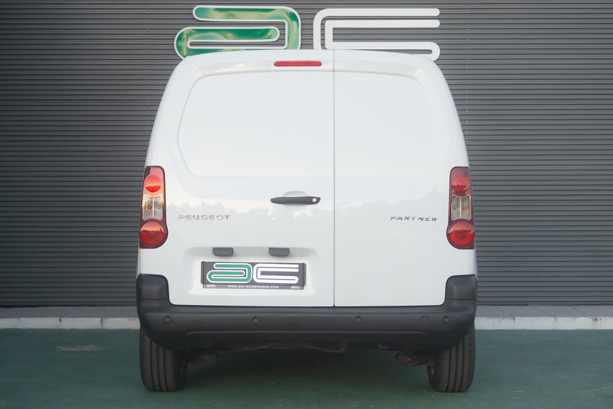 peugeot-partner-2018-diesel-1560cc