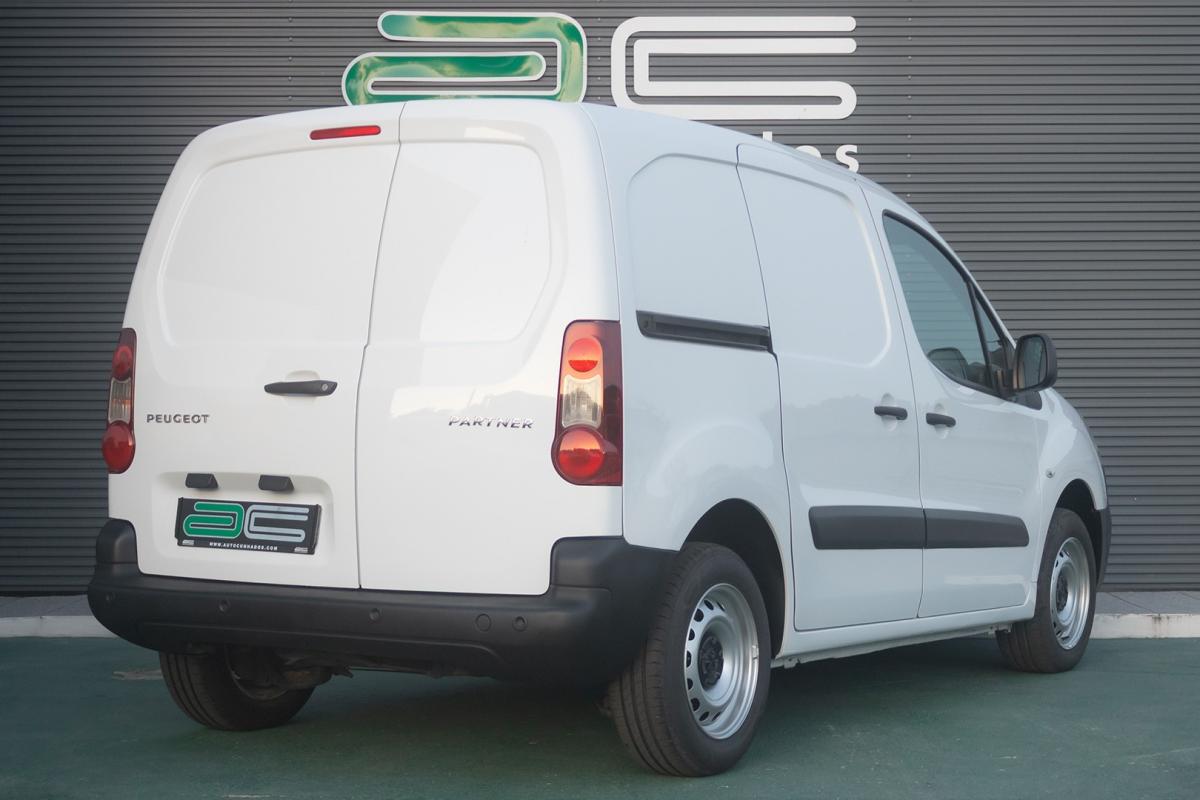peugeot-partner-2018-diesel-1560cc