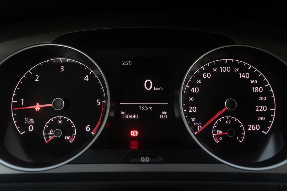 volkswagen-golf-2014-diesel-1598cc