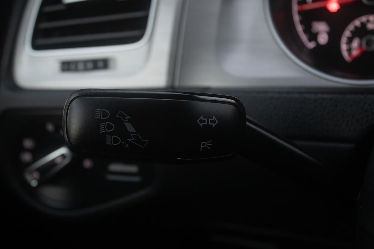 volkswagen-golf-2014-diesel-1598cc