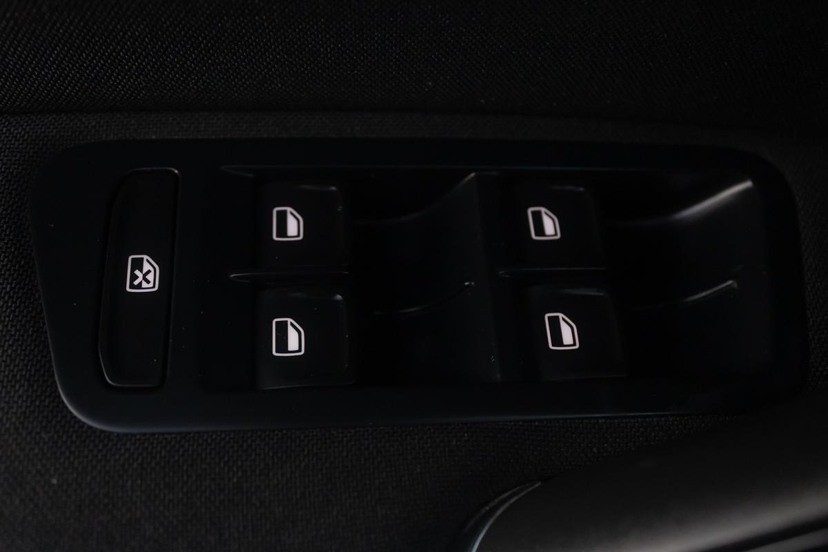 volkswagen-golf-2014-diesel-1598cc