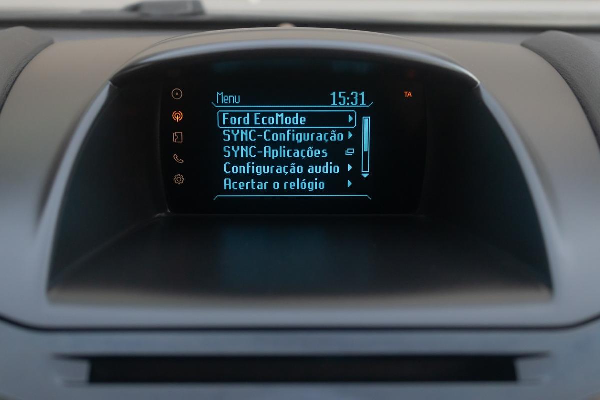 ford-fiesta-2014-gasolina-998cc